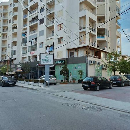 Coastal Apartment Durres Bagian luar foto