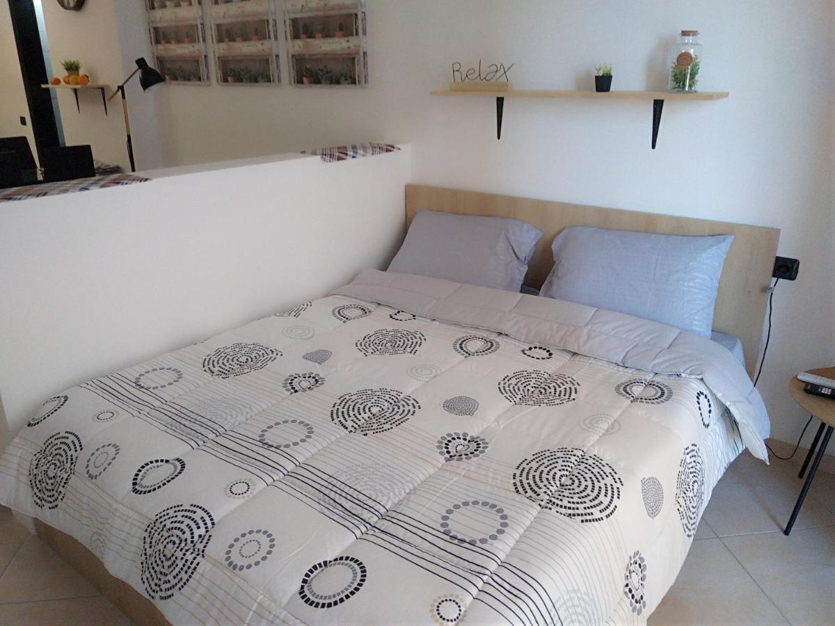 Coastal Apartment Durres Bagian luar foto