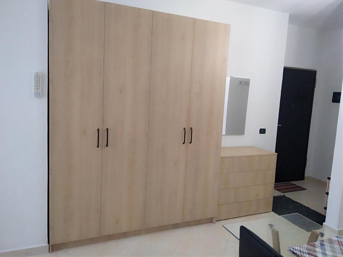 Coastal Apartment Durres Bagian luar foto