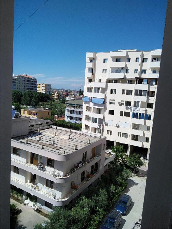 Coastal Apartment Durres Bagian luar foto